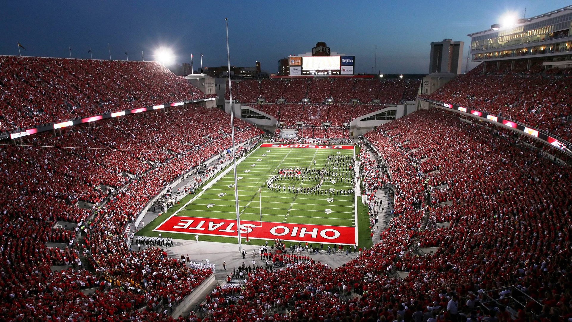 罗马高空球战术发挥关键作用,罗马 球场